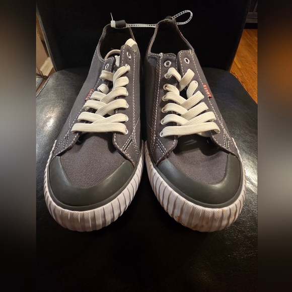 Levi's Black and White Men's Sneakers - Picture 2 of 5